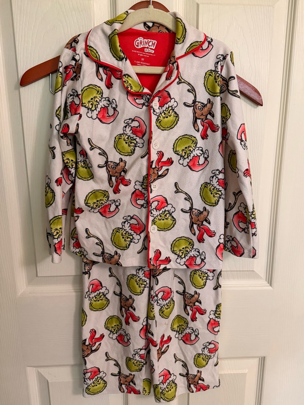 Grinch Kids' Red & Green Fleece Pajama Set